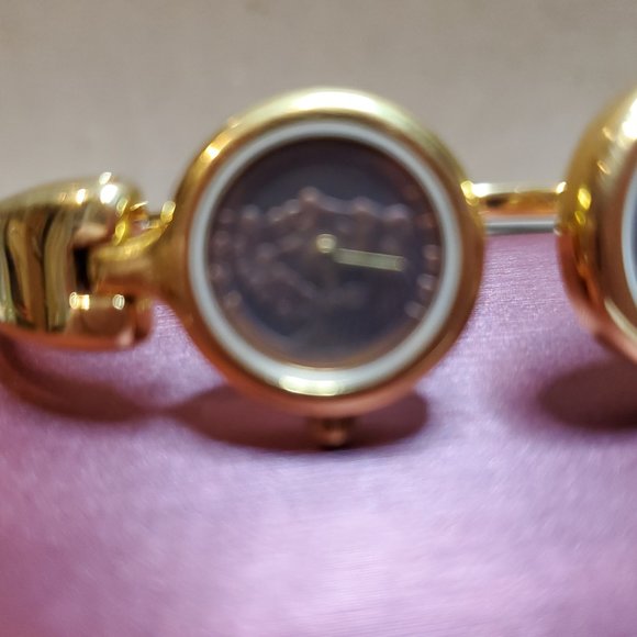 Fendi GP 620L Bangle Watch - Picture 3 of 10